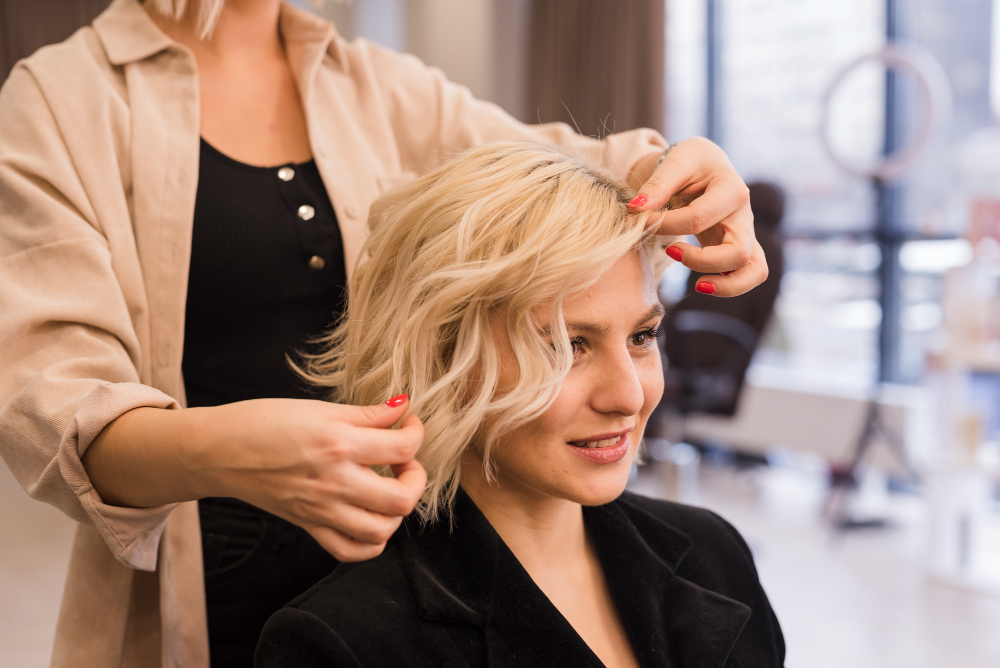 Cum să devii hairstylist de top: Cursuri esențiale
