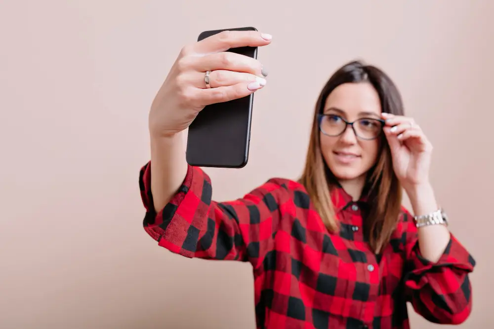 Cum să faci fotografii mai bune cu telefonul fără să fii fotograf